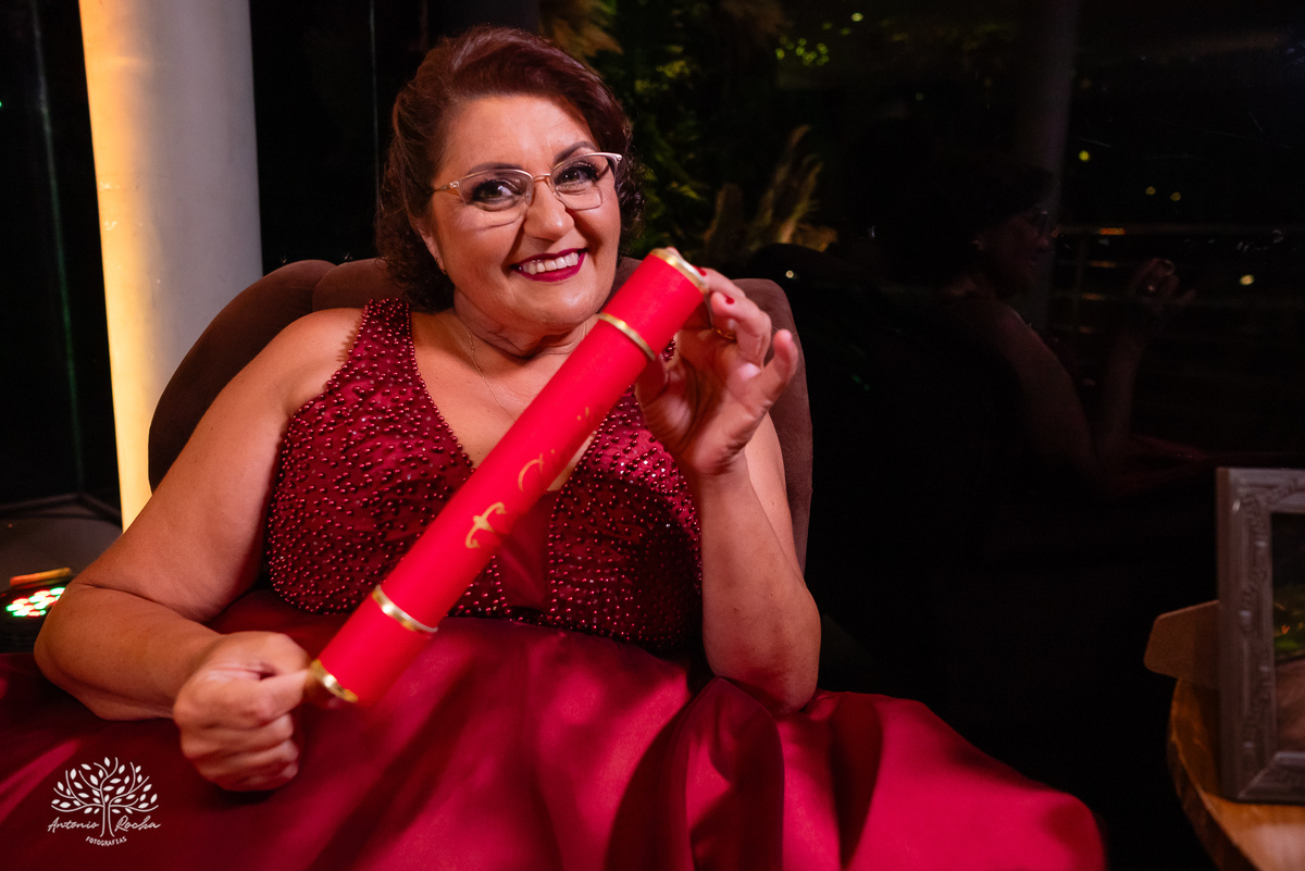 alegria - dedicação - esforço - aprendizado - formatura - Direito - Pedro - festa - amizade - Xavante - DJ - Xavabanda - discurso - brinde - pista de dança - bar - costelão - celebração - família – Pelotas - trabalho - registro - Antonio Rocha Fotografias