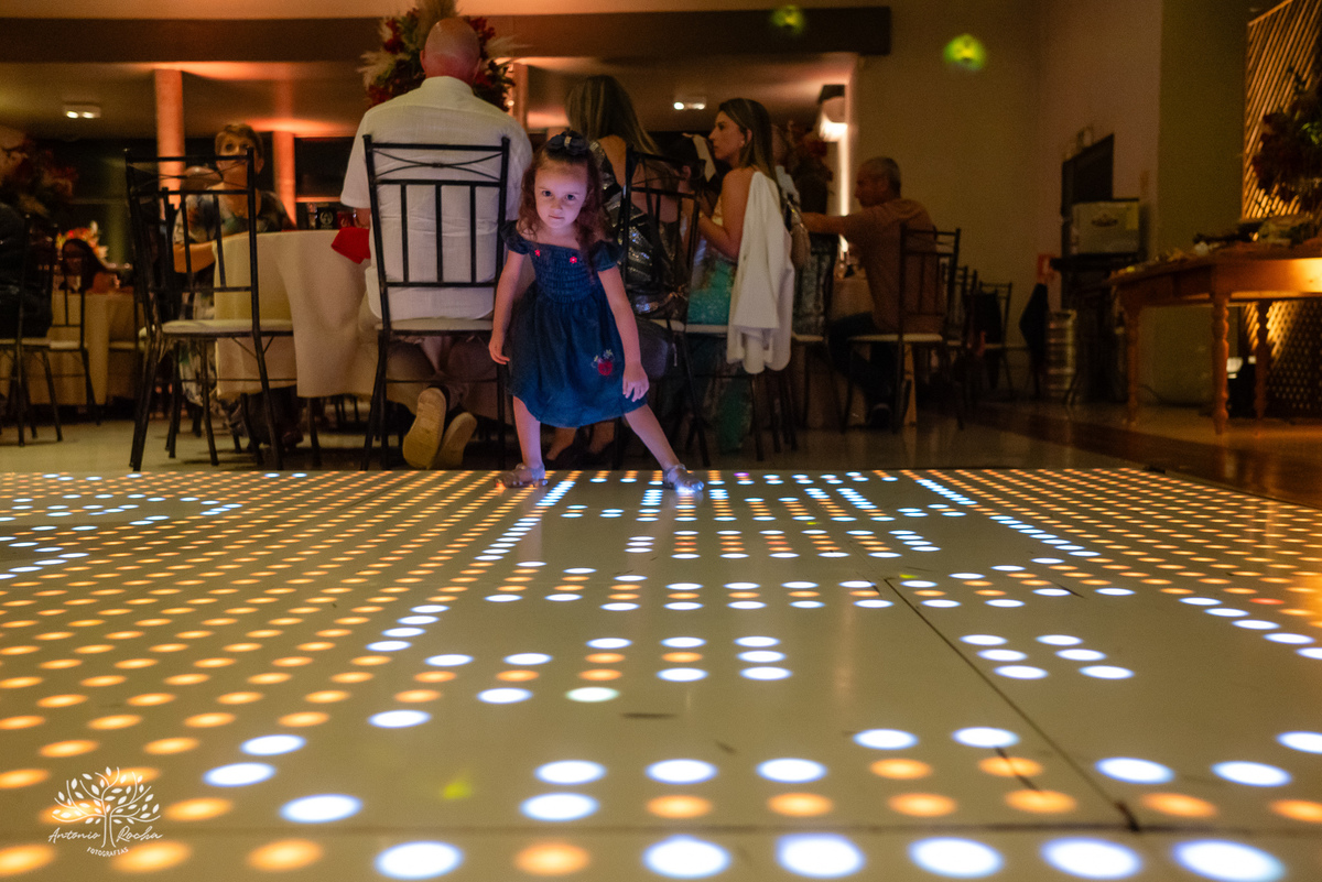 alegria - dedicação - esforço - aprendizado - formatura - Direito - Pedro - festa - amizade - Xavante - DJ - Xavabanda - discurso - brinde - pista de dança - bar - costelão - celebração - família – Pelotas - trabalho - registro - Antonio Rocha Fotografias