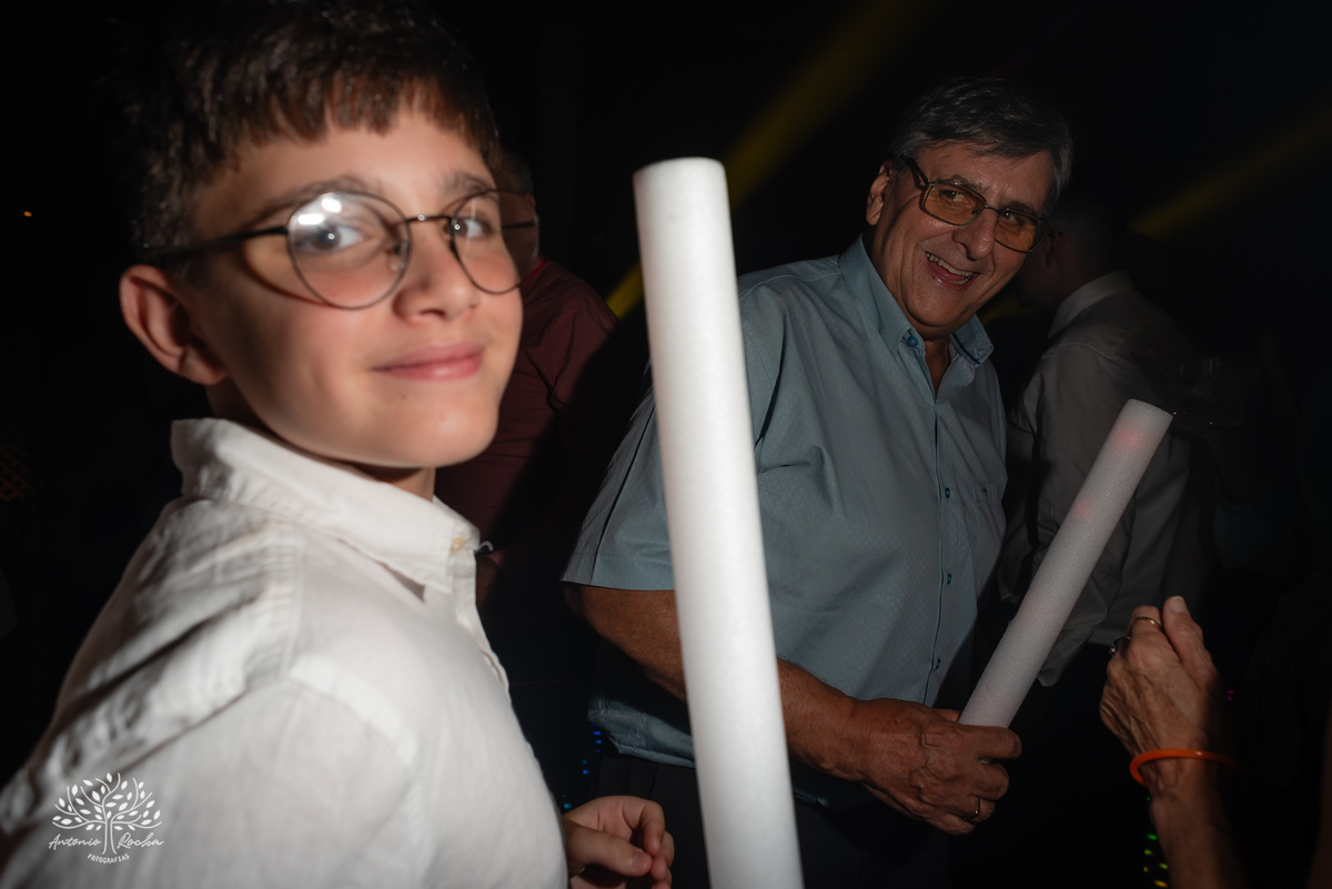 alegria - dedicação - esforço - aprendizado - formatura - Direito - Pedro - festa - amizade - Xavante - DJ - Xavabanda - discurso - brinde - pista de dança - bar - costelão - celebração - família – Pelotas - trabalho - registro - Antonio Rocha Fotografias