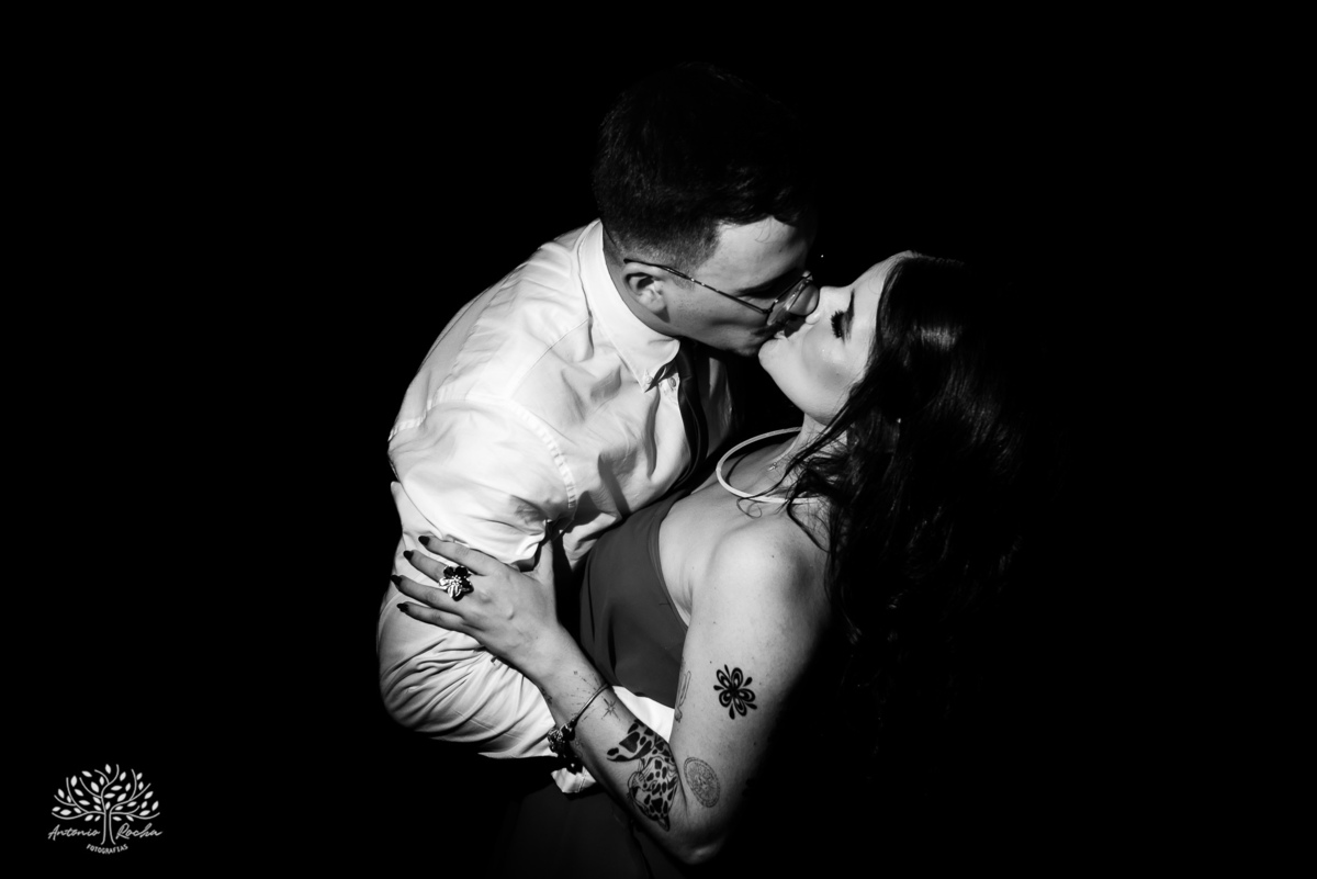 alegria - dedicação - esforço - aprendizado - formatura - Direito - Pedro - festa - amizade - Xavante - DJ - Xavabanda - discurso - brinde - pista de dança - bar - costelão - celebração - família – Pelotas - trabalho - registro - Antonio Rocha Fotografias