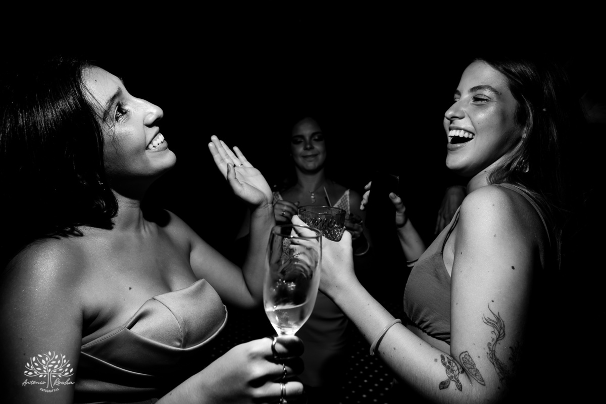 alegria - dedicação - esforço - aprendizado - formatura - Direito - Pedro - festa - amizade - Xavante - DJ - Xavabanda - discurso - brinde - pista de dança - bar - costelão - celebração - família – Pelotas - trabalho - registro - Antonio Rocha Fotografias