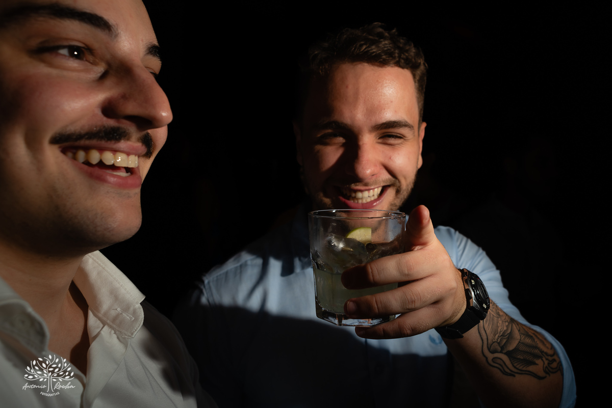 alegria - dedicação - esforço - aprendizado - formatura - Direito - Pedro - festa - amizade - Xavante - DJ - Xavabanda - discurso - brinde - pista de dança - bar - costelão - celebração - família – Pelotas - trabalho - registro - Antonio Rocha Fotografias