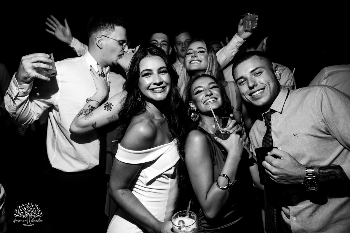 alegria - dedicação - esforço - aprendizado - formatura - Direito - Pedro - festa - amizade - Xavante - DJ - Xavabanda - discurso - brinde - pista de dança - bar - costelão - celebração - família – Pelotas - trabalho - registro - Antonio Rocha Fotografias
