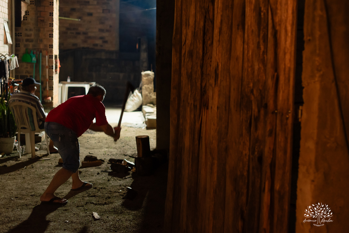 formatura - Direito - UFRGS - celebração - família - amigos - emoção - gratidão - conquista - pizzaria - raízes - colação de grau - festa - fotografia - memórias - alegria - sucesso - trajetória - abraços - momentos especiais-cerro grande do sul - pelotas