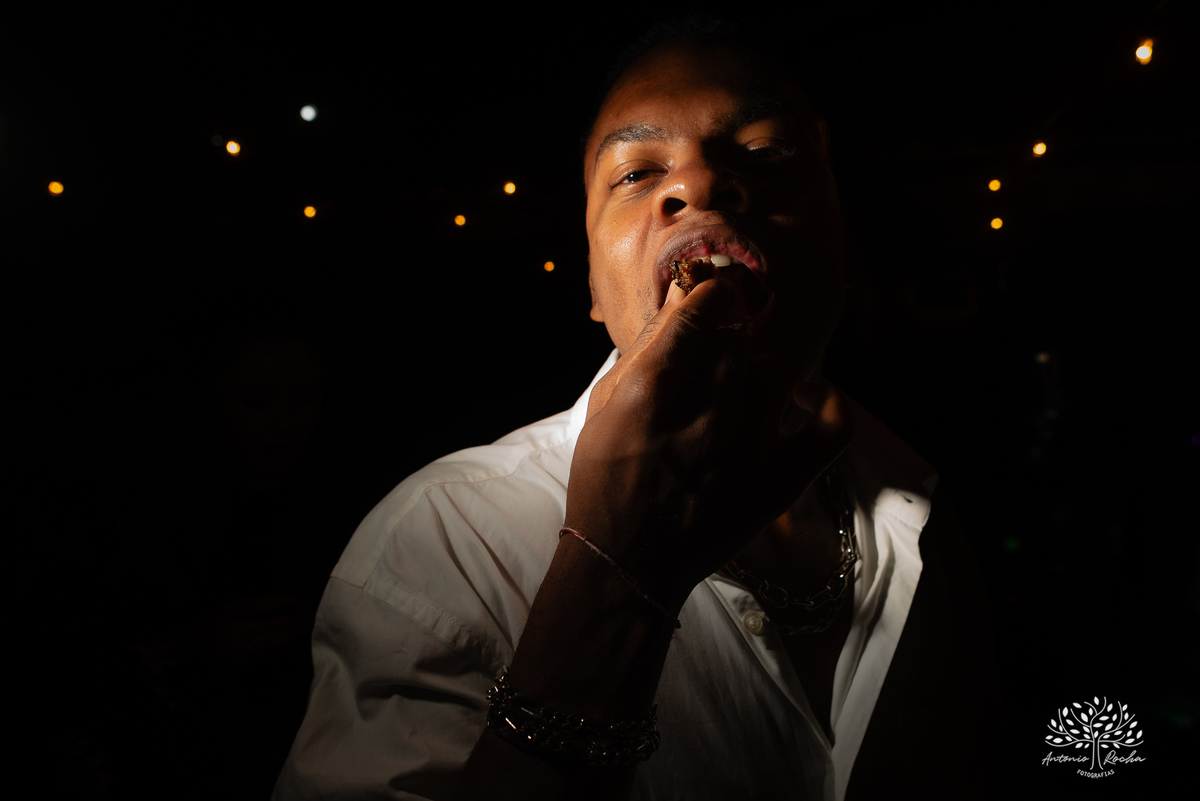 formatura - Direito - UFRGS - celebração - família - amigos - emoção - gratidão - conquista - pizzaria - raízes - colação de grau - festa - fotografia - memórias - alegria - sucesso - trajetória - abraços - momentos especiais-cerro grande do sul - pelotas