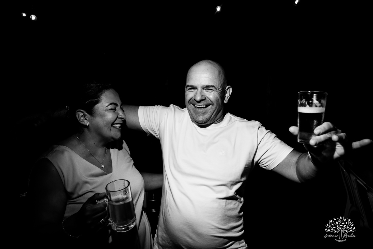 formatura - Direito - UFRGS - celebração - família - amigos - emoção - gratidão - conquista - pizzaria - raízes - colação de grau - festa - fotografia - memórias - alegria - sucesso - trajetória - abraços - momentos especiais-cerro grande do sul - pelotas