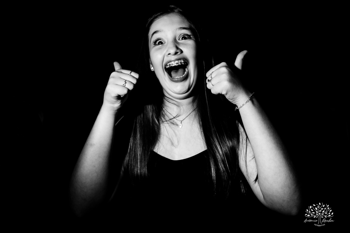 formatura - Direito - UFRGS - celebração - família - amigos - emoção - gratidão - conquista - pizzaria - raízes - colação de grau - festa - fotografia - memórias - alegria - sucesso - trajetória - abraços - momentos especiais-cerro grande do sul - pelotas