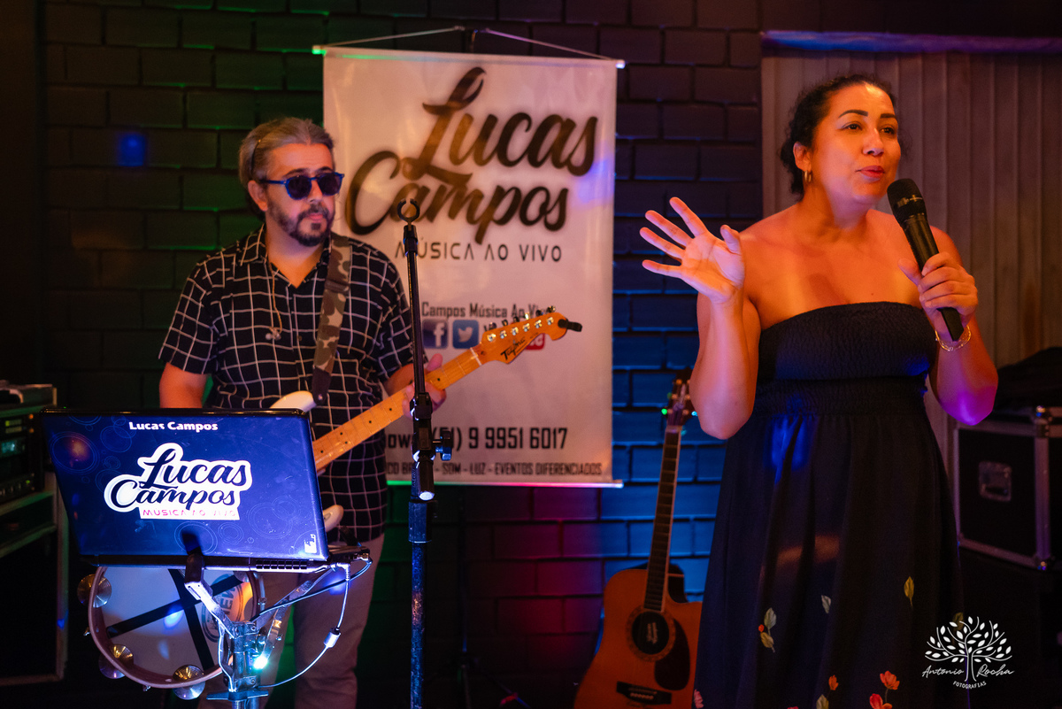 formatura - Direito - UFRGS - celebração - família - amigos - emoção - gratidão - conquista - pizzaria - raízes - colação de grau - festa - fotografia - memórias - alegria - sucesso - trajetória - abraços - momentos especiais-cerro grande do sul - pelotas