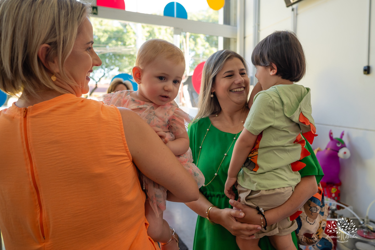 primeiro aninho - aniversário infantil - fotografia de festa - ensaio infantil - registro fotográfico - fotografia profissional - fotografia de crianças - festa de aniversário - fotografia de momentos – Pelotas – Loly Pop – Antonio Rocha Fotografias