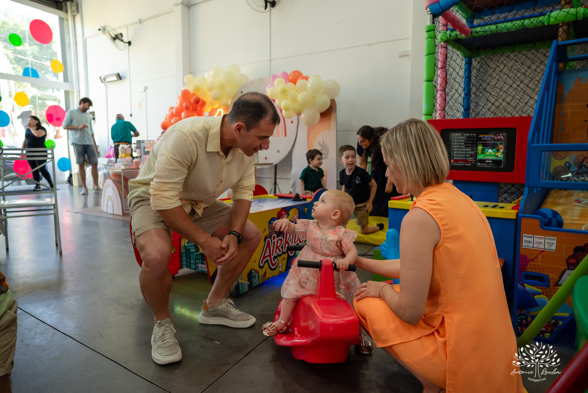 primeiro aninho - aniversário infantil - fotografia de festa - ensaio infantil - registro fotográfico - fotografia profissional - fotografia de crianças - festa de aniversário - fotografia de momentos – Pelotas – Loly Pop – Antonio Rocha Fotografias