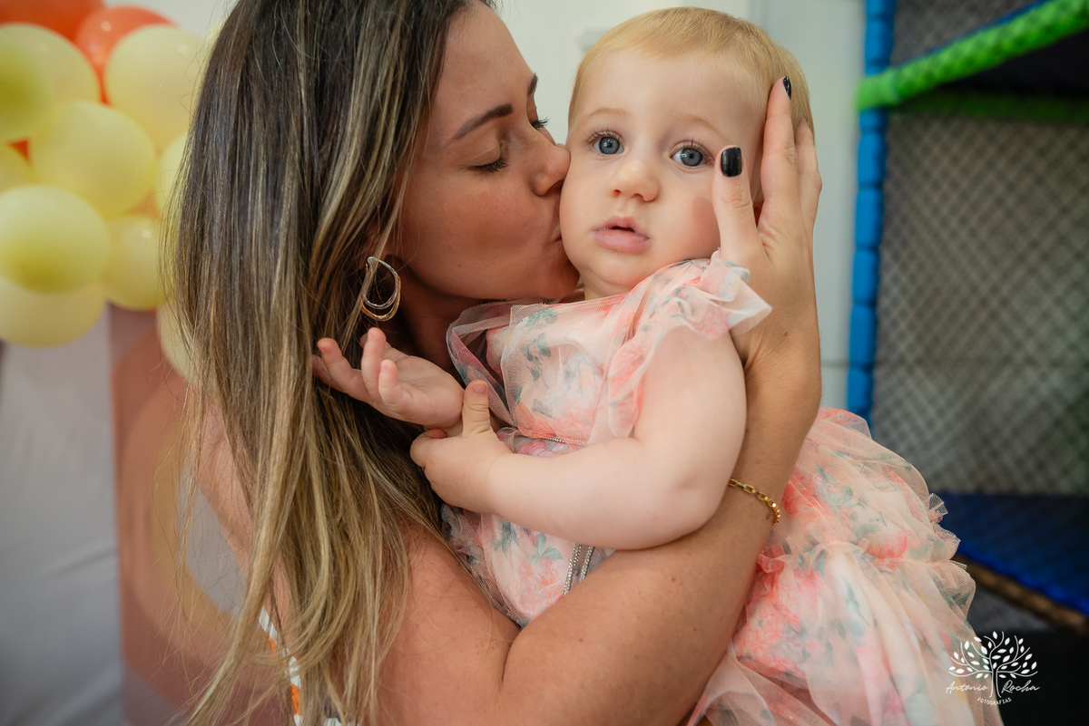 primeiro aninho - aniversário infantil - fotografia de festa - ensaio infantil - registro fotográfico - fotografia profissional - fotografia de crianças - festa de aniversário - fotografia de momentos – Pelotas – Loly Pop – Antonio Rocha Fotografias