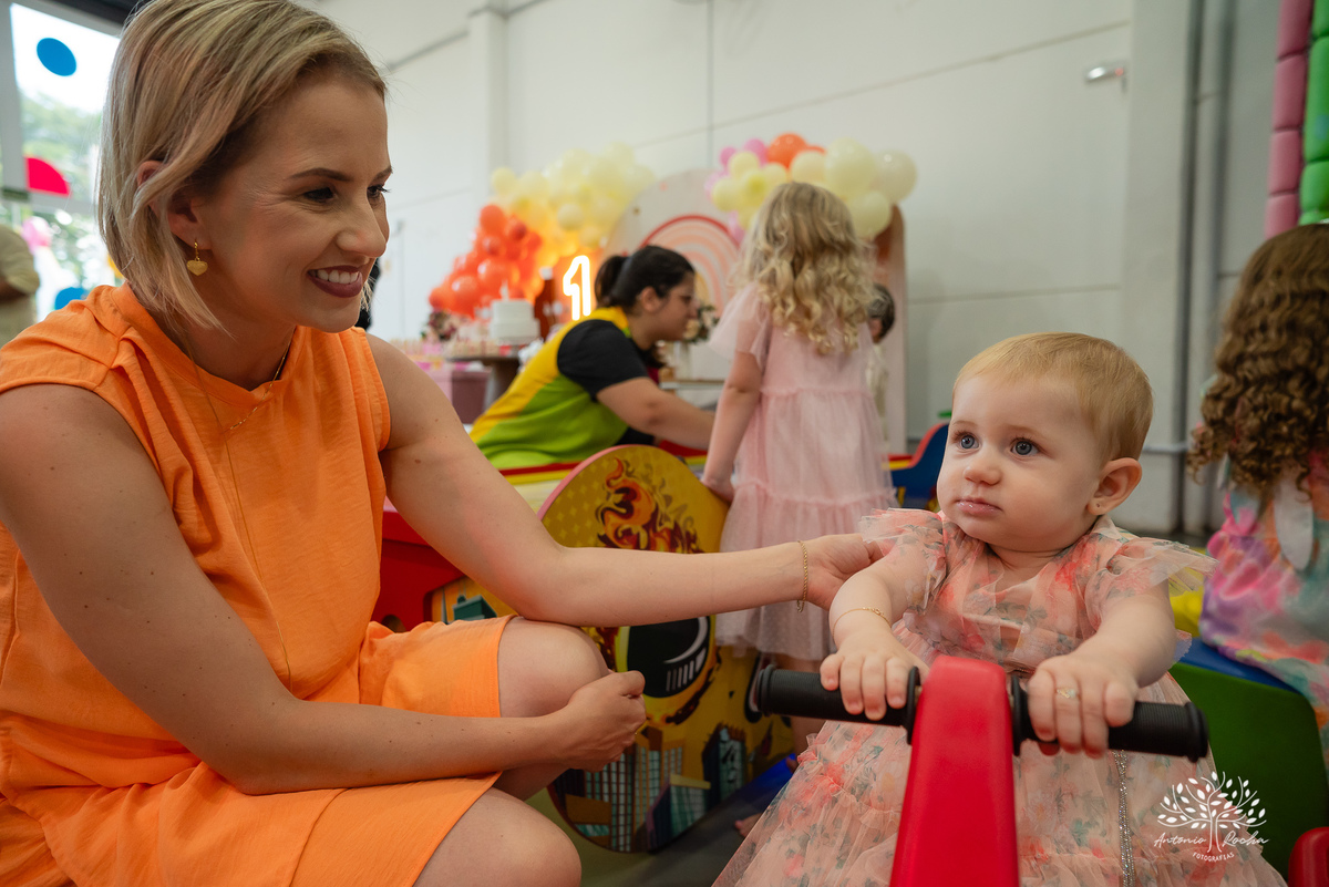 primeiro aninho - aniversário infantil - fotografia de festa - ensaio infantil - registro fotográfico - fotografia profissional - fotografia de crianças - festa de aniversário - fotografia de momentos – Pelotas – Loly Pop – Antonio Rocha Fotografias