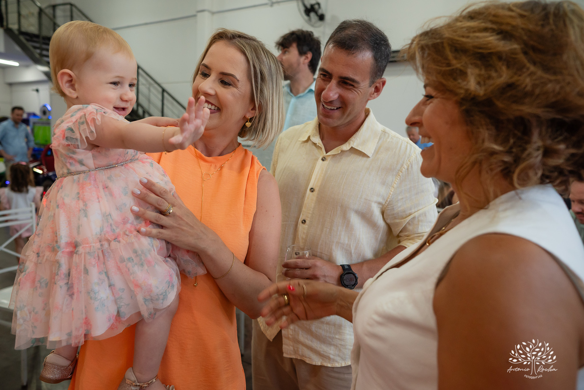 primeiro aninho - aniversário infantil - fotografia de festa - ensaio infantil - registro fotográfico - fotografia profissional - fotografia de crianças - festa de aniversário - fotografia de momentos – Pelotas – Loly Pop – Antonio Rocha Fotografias