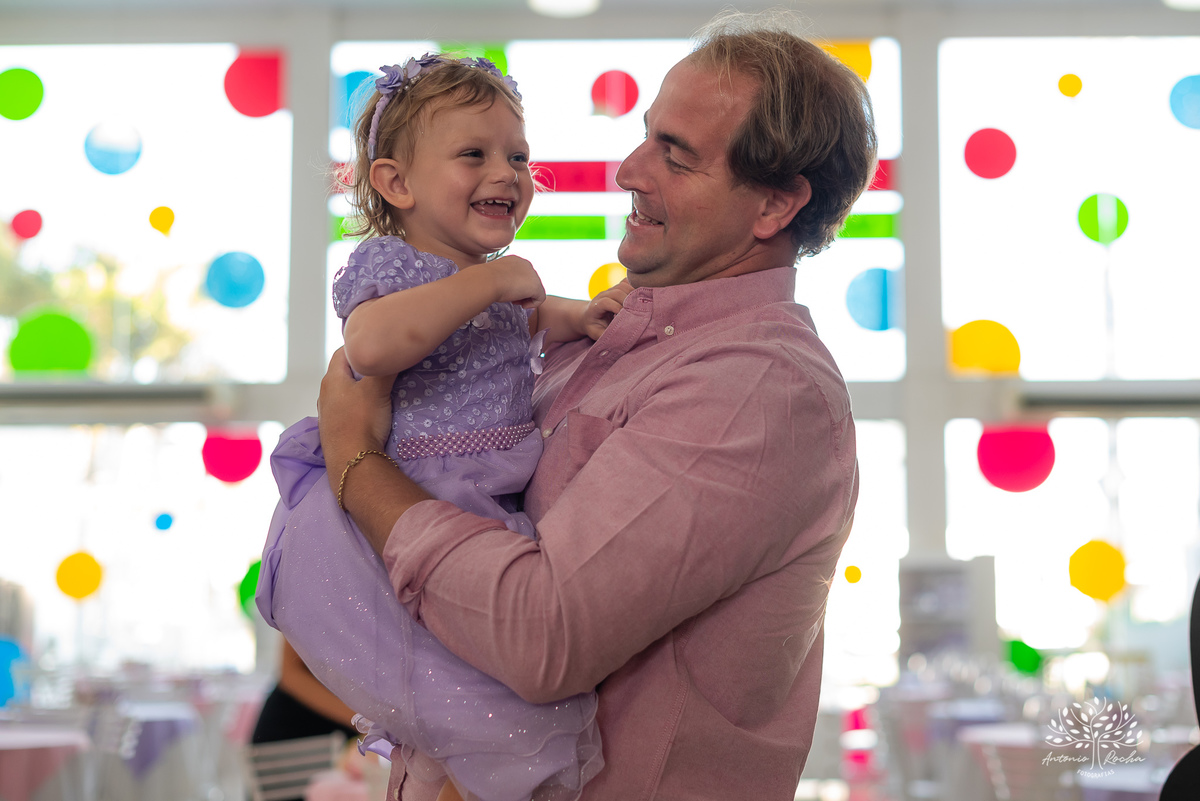 aniversário - Maria Antônia - festa infantil - Jardim de Borboletas - decoração - alegria - diversão - brincadeiras - cama elástica - carro motorizado - roda-roda - tombo legal - família - amigos - amor - celebração – Pelotas – Antonio Rocha Fotografias