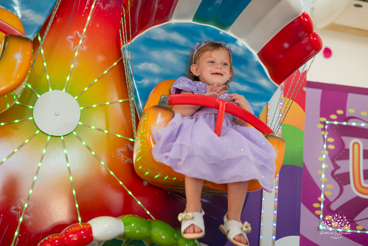 aniversário - Maria Antônia - festa infantil - Jardim de Borboletas - decoração - alegria - diversão - brincadeiras - cama elástica - carro motorizado - roda-roda - tombo legal - família - amigos - amor - celebração – Pelotas – Antonio Rocha Fotografias