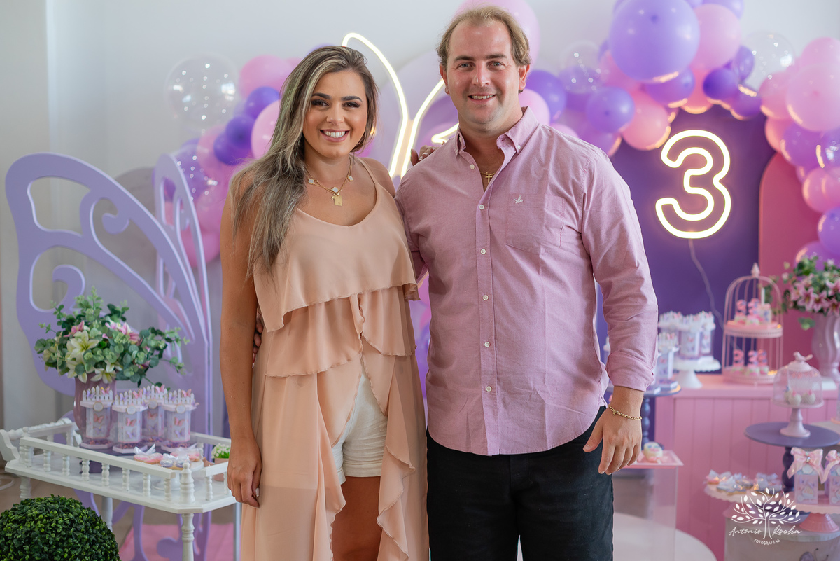 aniversário - Maria Antônia - festa infantil - Jardim de Borboletas - decoração - alegria - diversão - brincadeiras - cama elástica - carro motorizado - roda-roda - tombo legal - família - amigos - amor - celebração – Pelotas – Antonio Rocha Fotografias