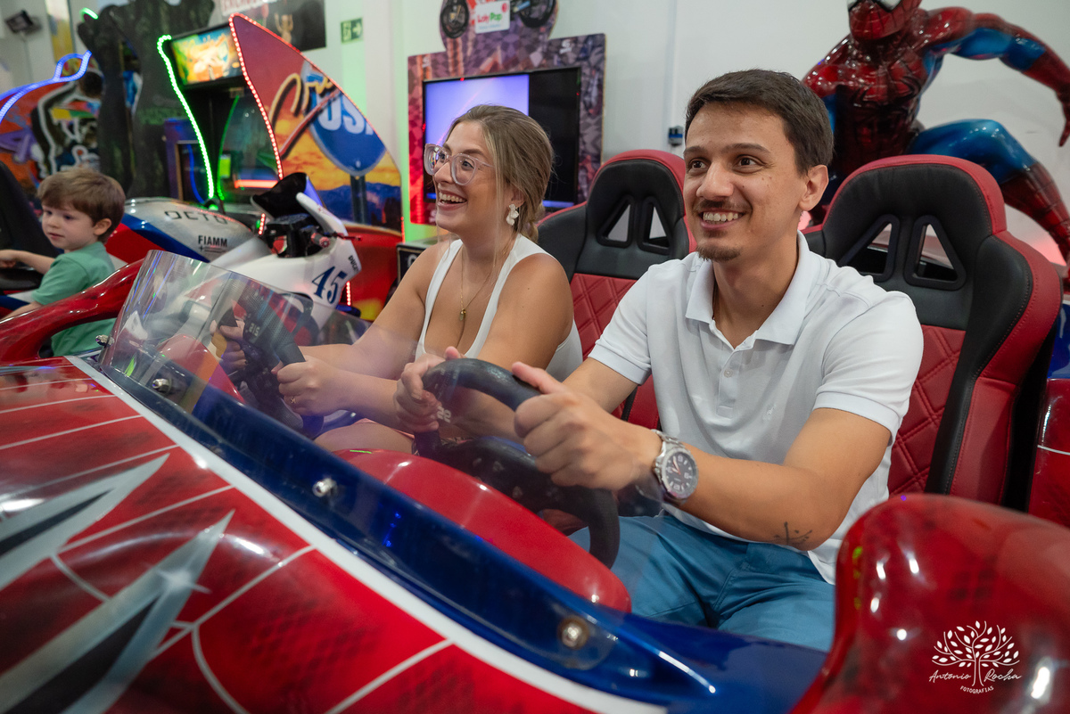 aniversário - Maria Antônia - festa infantil - Jardim de Borboletas - decoração - alegria - diversão - brincadeiras - cama elástica - carro motorizado - roda-roda - tombo legal - família - amigos - amor - celebração – Pelotas – Antonio Rocha Fotografias