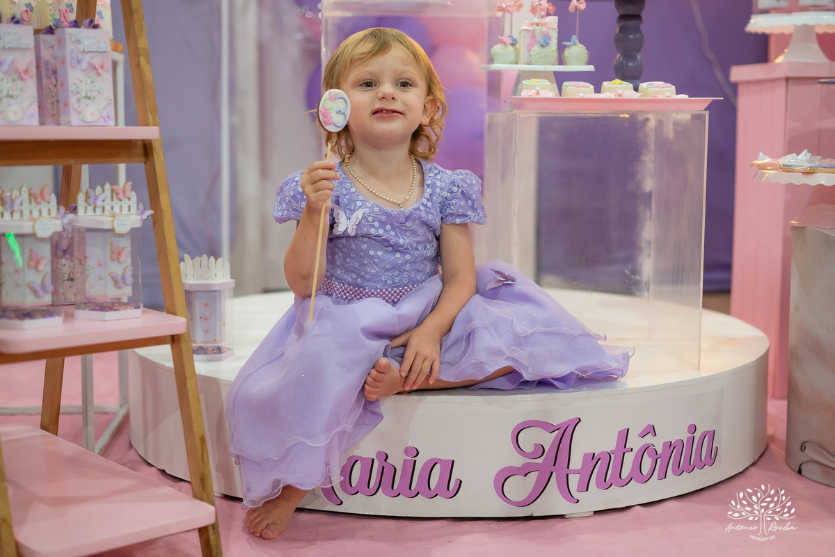 aniversário - Maria Antônia - festa infantil - Jardim de Borboletas - decoração - alegria - diversão - brincadeiras - cama elástica - carro motorizado - roda-roda - tombo legal - família - amigos - amor - celebração – Pelotas – Antonio Rocha Fotografias