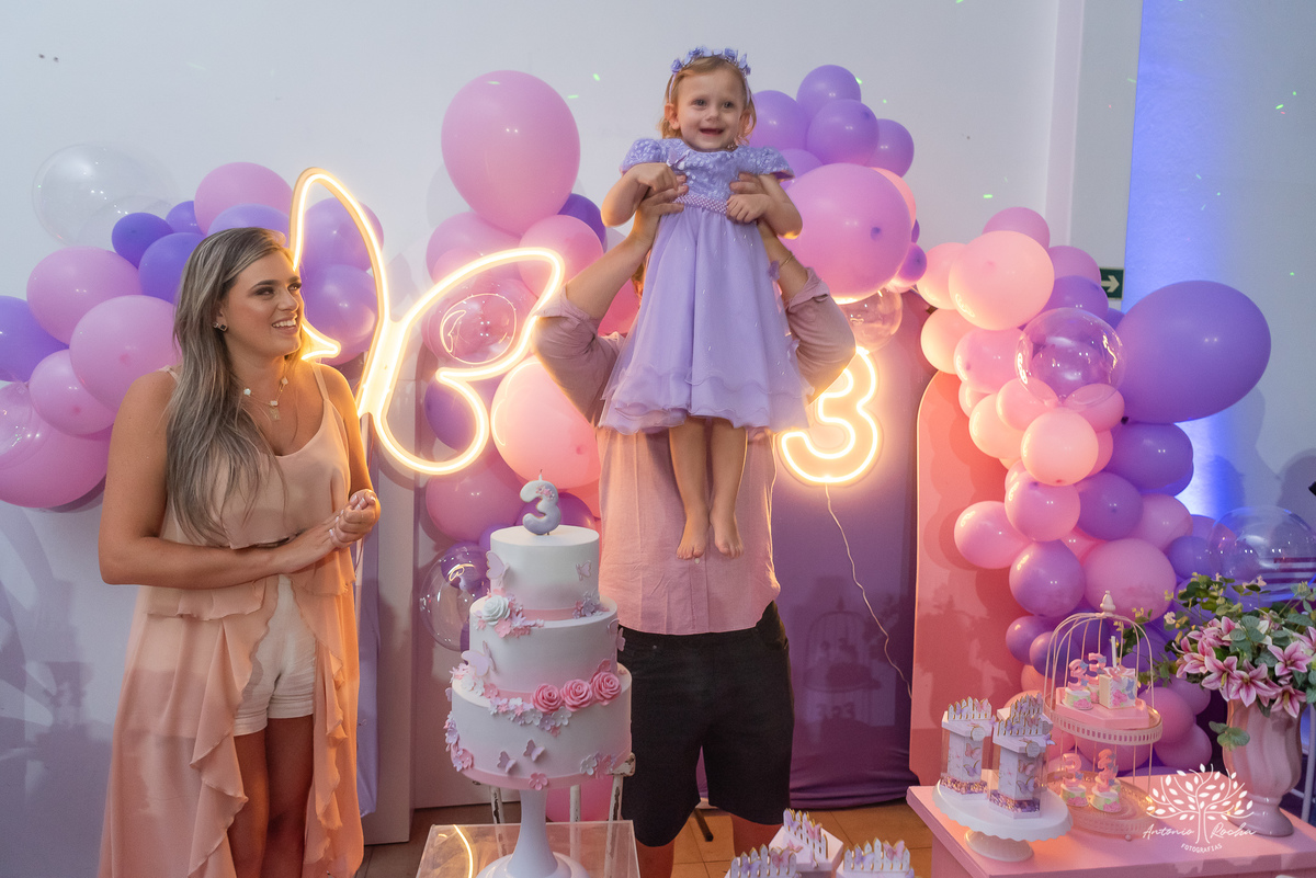 aniversário - Maria Antônia - festa infantil - Jardim de Borboletas - decoração - alegria - diversão - brincadeiras - cama elástica - carro motorizado - roda-roda - tombo legal - família - amigos - amor - celebração – Pelotas – Antonio Rocha Fotografias