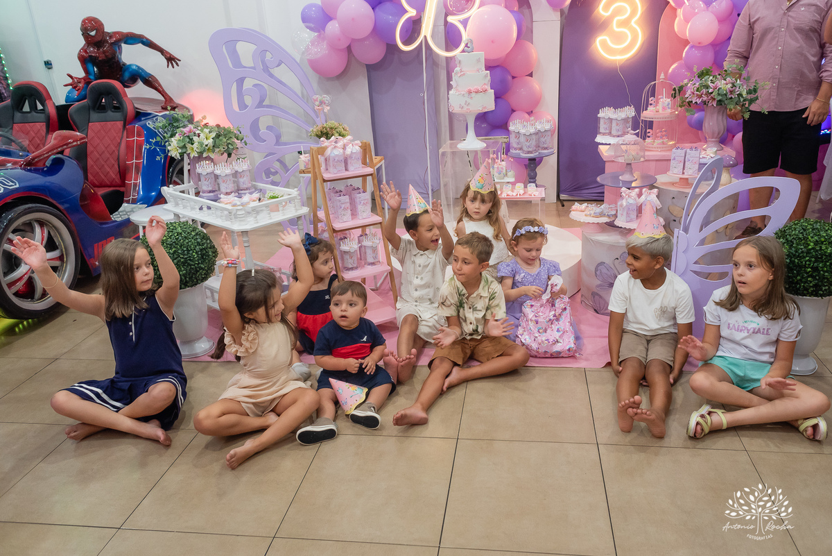 aniversário - Maria Antônia - festa infantil - Jardim de Borboletas - decoração - alegria - diversão - brincadeiras - cama elástica - carro motorizado - roda-roda - tombo legal - família - amigos - amor - celebração – Pelotas – Antonio Rocha Fotografias