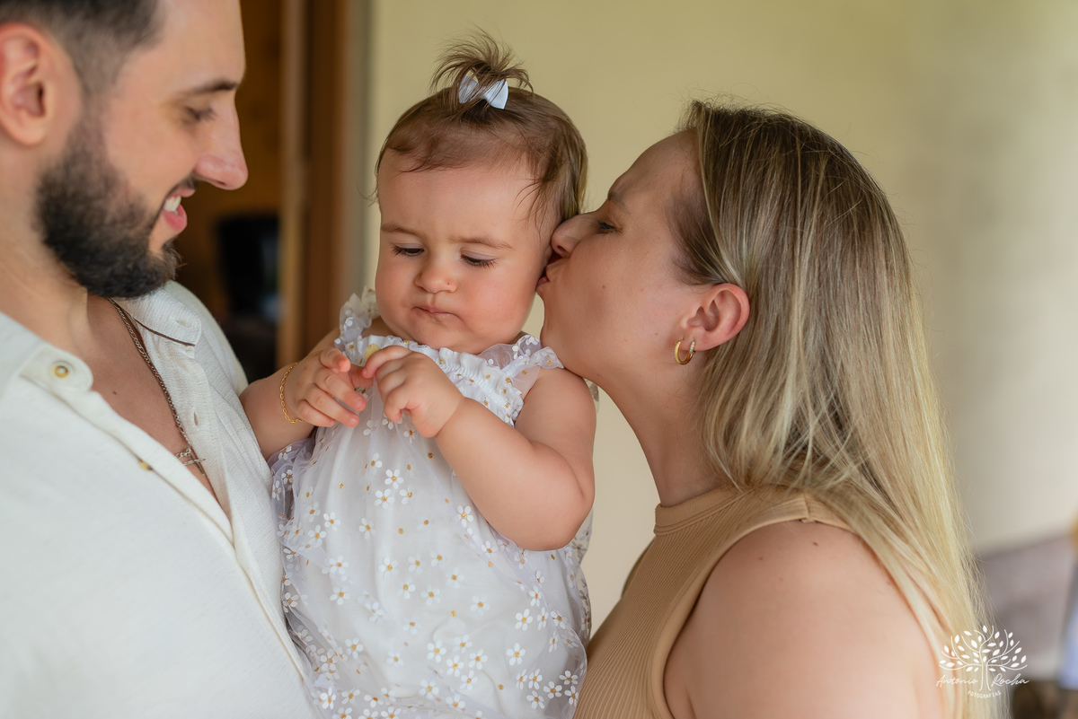 primeiro aninho - fotografia infantil - ensaio de aniversário - festa de um ano - fotografia profissional - ensaio família - amor e fé - registros emocionantes - fotografia de família - celebração infantil – Pelotas - Antonio Rocha Fotografias
