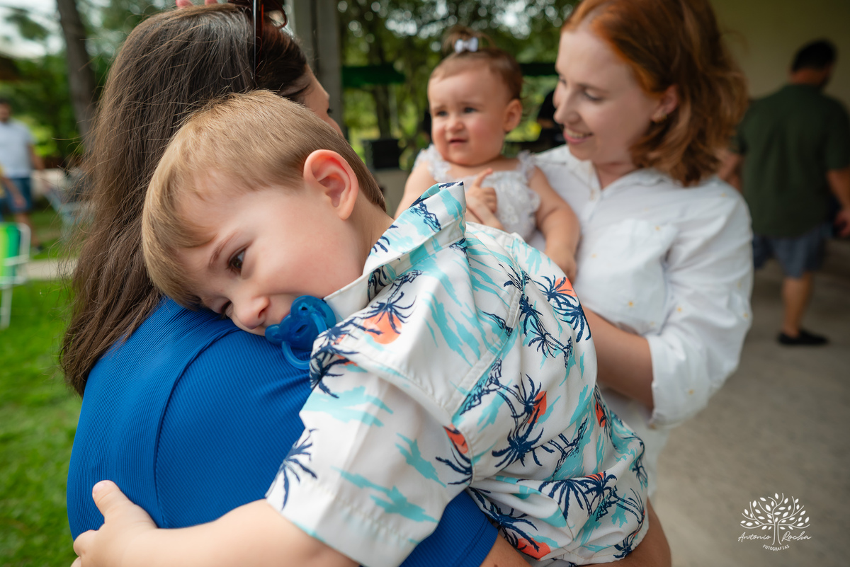 primeiro aninho - fotografia infantil - ensaio de aniversário - festa de um ano - fotografia profissional - ensaio família - amor e fé - registros emocionantes - fotografia de família - celebração infantil – Pelotas - Antonio Rocha Fotografias