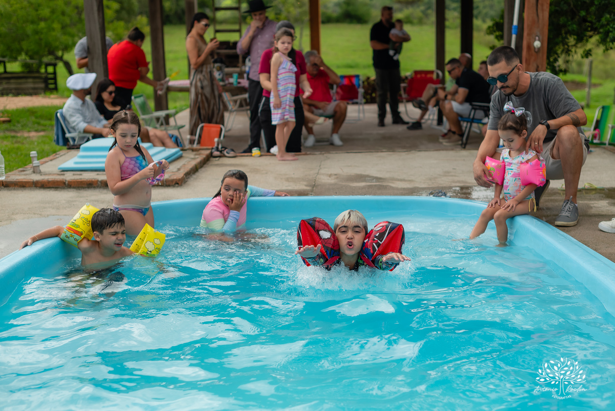 primeiro aninho - fotografia infantil - ensaio de aniversário - festa de um ano - fotografia profissional - ensaio família - amor e fé - registros emocionantes - fotografia de família - celebração infantil – Pelotas - Antonio Rocha Fotografias