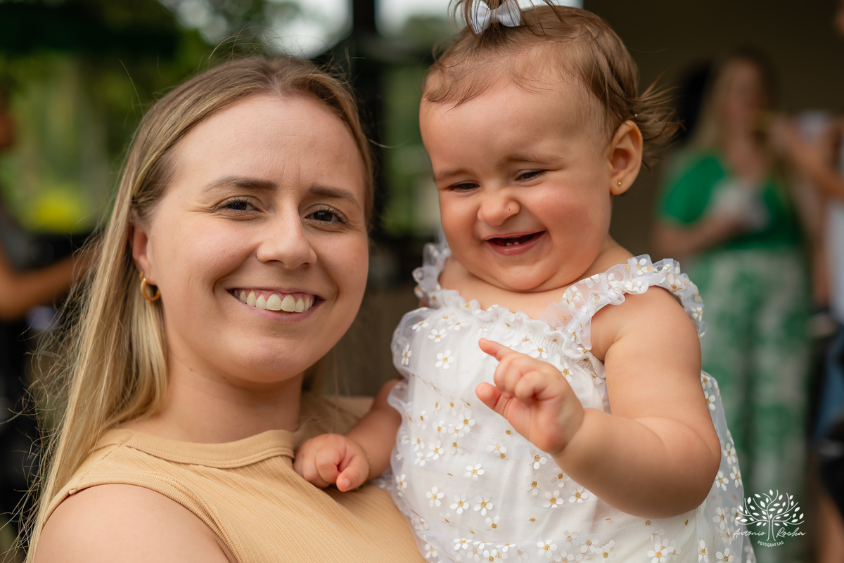 primeiro aninho - fotografia infantil - ensaio de aniversário - festa de um ano - fotografia profissional - ensaio família - amor e fé - registros emocionantes - fotografia de família - celebração infantil – Pelotas - Antonio Rocha Fotografias