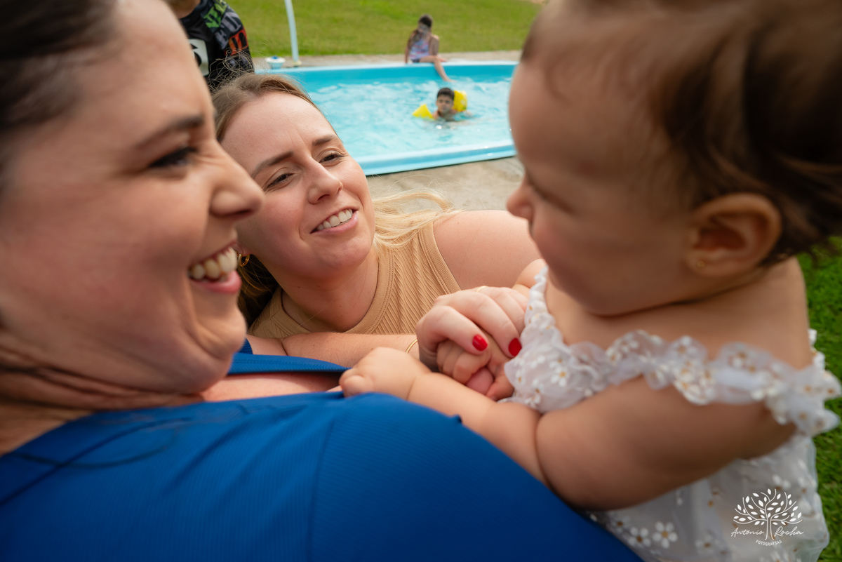 primeiro aninho - fotografia infantil - ensaio de aniversário - festa de um ano - fotografia profissional - ensaio família - amor e fé - registros emocionantes - fotografia de família - celebração infantil – Pelotas - Antonio Rocha Fotografias