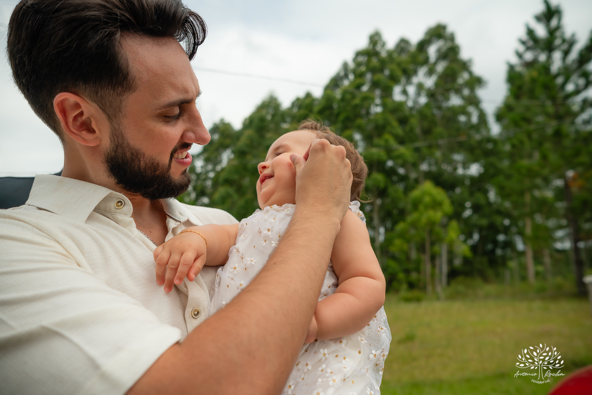 primeiro aninho - fotografia infantil - ensaio de aniversário - festa de um ano - fotografia profissional - ensaio família - amor e fé - registros emocionantes - fotografia de família - celebração infantil – Pelotas - Antonio Rocha Fotografias