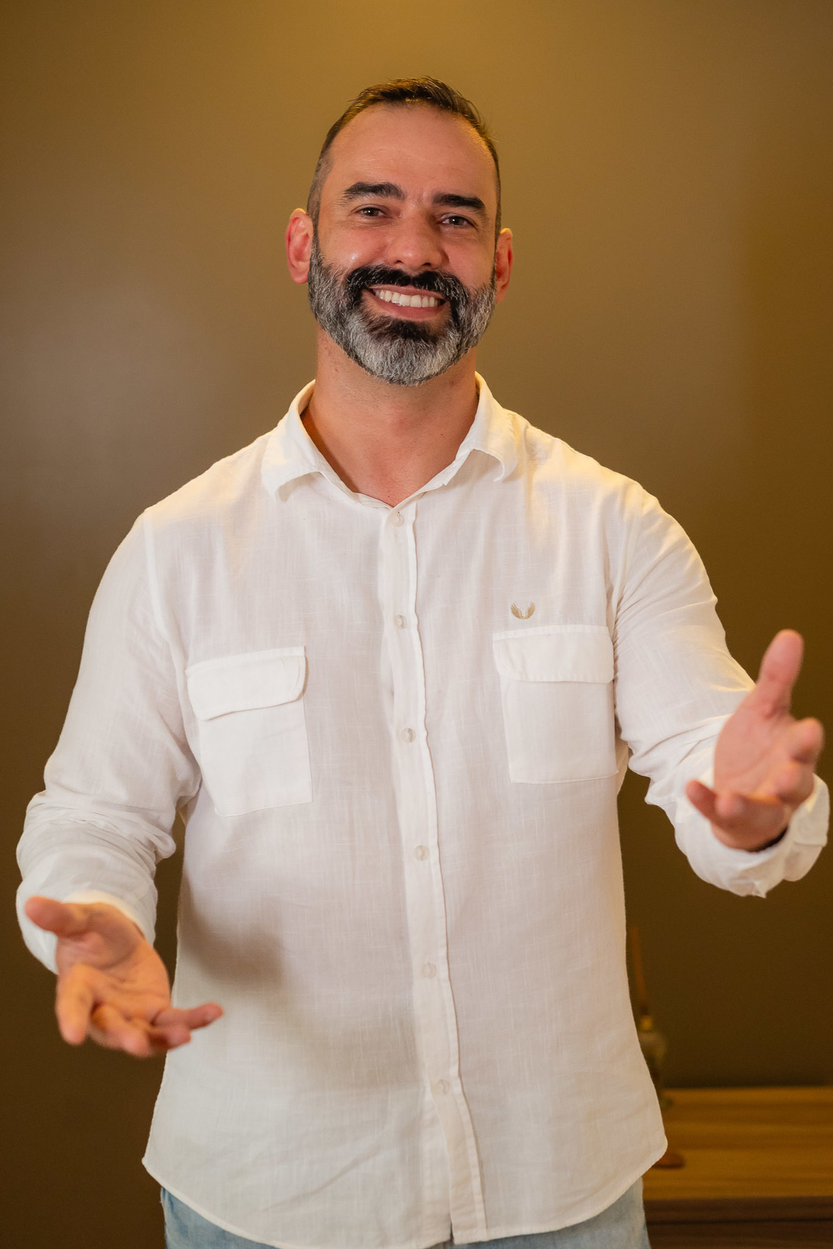 ensaio corporativo - identidade visual - fotos autênticas - posicionamento de marca - humanização da marca - fotografia para redes sociais - ensaio profissional - branding pessoal - imagem profissional - fotos para consultório - Antonio Rocha Fotografias 