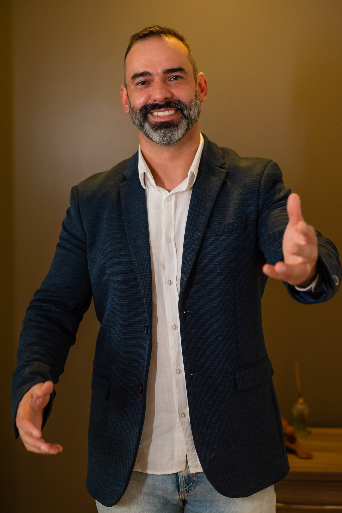 ensaio corporativo - identidade visual - fotos autênticas - posicionamento de marca - humanização da marca - fotografia para redes sociais - ensaio profissional - branding pessoal - imagem profissional - fotos para consultório - Antonio Rocha Fotografias 