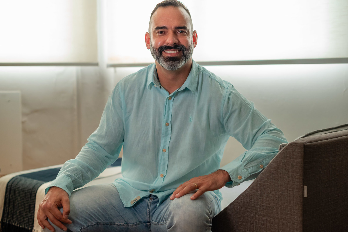 ensaio corporativo - identidade visual - fotos autênticas - posicionamento de marca - humanização da marca - fotografia para redes sociais - ensaio profissional - branding pessoal - imagem profissional - fotos para consultório - Antonio Rocha Fotografias 