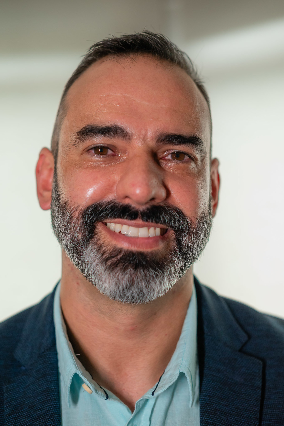 ensaio corporativo - identidade visual - fotos autênticas - posicionamento de marca - humanização da marca - fotografia para redes sociais - ensaio profissional - branding pessoal - imagem profissional - fotos para consultório - Antonio Rocha Fotografias 