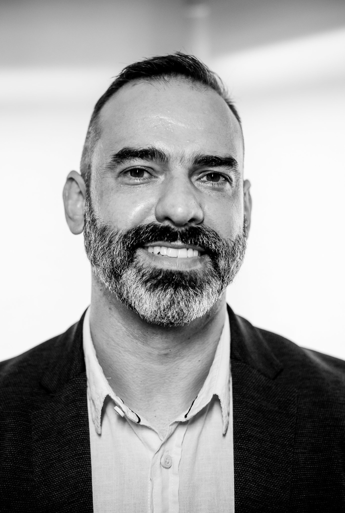 ensaio corporativo - identidade visual - fotos autênticas - posicionamento de marca - humanização da marca - fotografia para redes sociais - ensaio profissional - branding pessoal - imagem profissional - fotos para consultório - Antonio Rocha Fotografias 