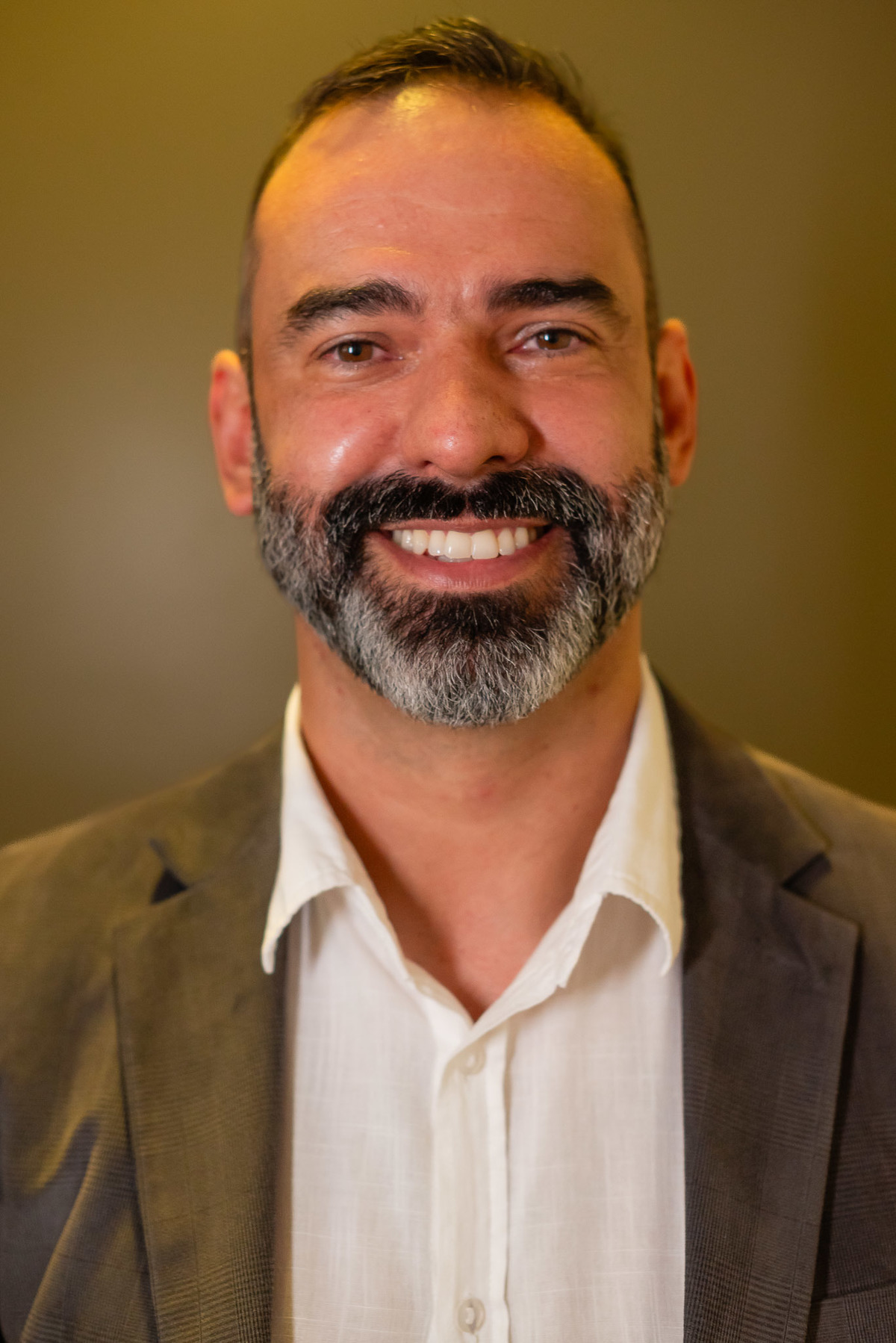 ensaio corporativo - identidade visual - fotos autênticas - posicionamento de marca - humanização da marca - fotografia para redes sociais - ensaio profissional - branding pessoal - imagem profissional - fotos para consultório - Antonio Rocha Fotografias 