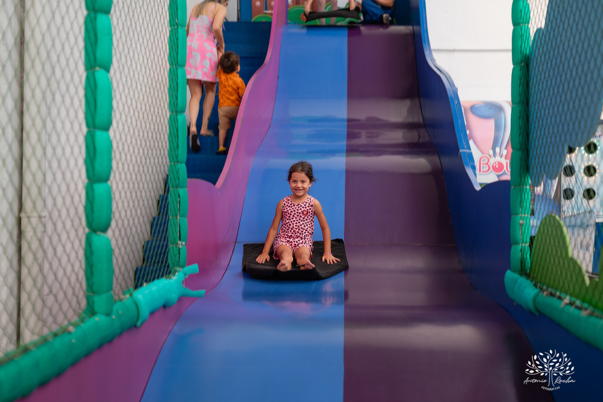 aniversário infantil - fotografia infantil - festa de aniversário - irmãos - fotografia profissional - alegria - comemoração - infância - fotos espontâneas - família - recordações - amor - Pelotas - Cliff Kids - Antonio Rocha Fotografias