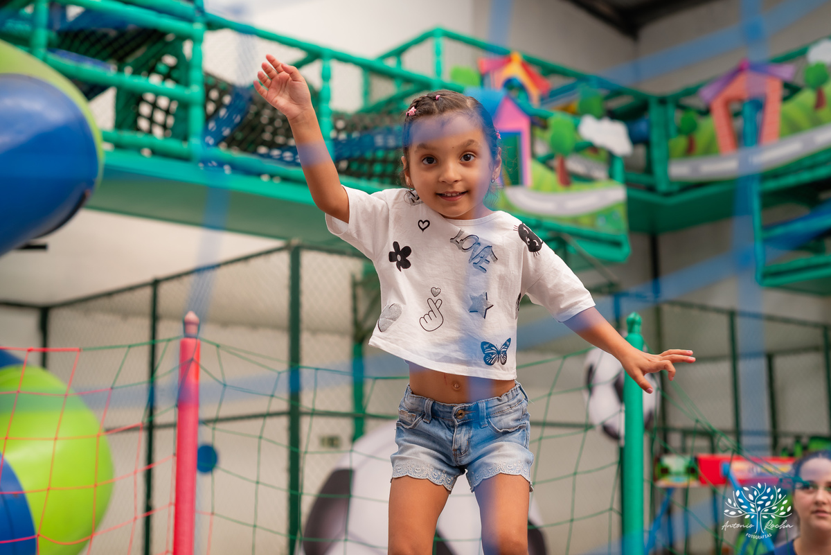 aniversário infantil - fotografia infantil - festa de aniversário - irmãos - fotografia profissional - alegria - comemoração - infância - fotos espontâneas - família - recordações - amor - Pelotas - Cliff Kids - Antonio Rocha Fotografias