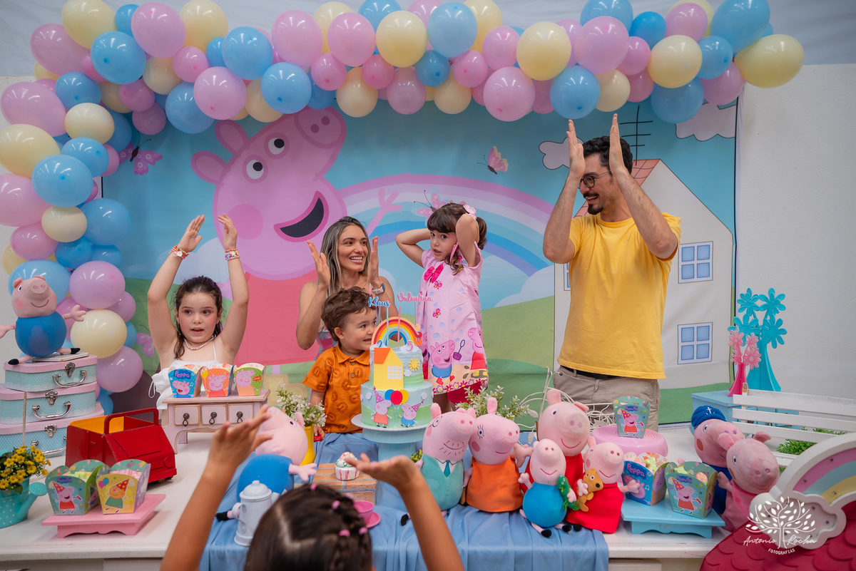 aniversário infantil - fotografia infantil - festa de aniversário - irmãos - fotografia profissional - alegria - comemoração - infância - fotos espontâneas - família - recordações - amor - Pelotas - Cliff Kids - Antonio Rocha Fotografias