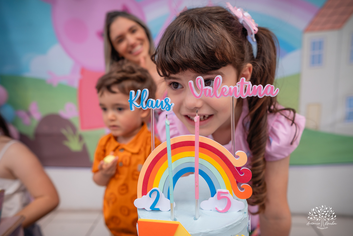 aniversário infantil - fotografia infantil - festa de aniversário - irmãos - fotografia profissional - alegria - comemoração - infância - fotos espontâneas - família - recordações - amor - Pelotas - Cliff Kids - Antonio Rocha Fotografias