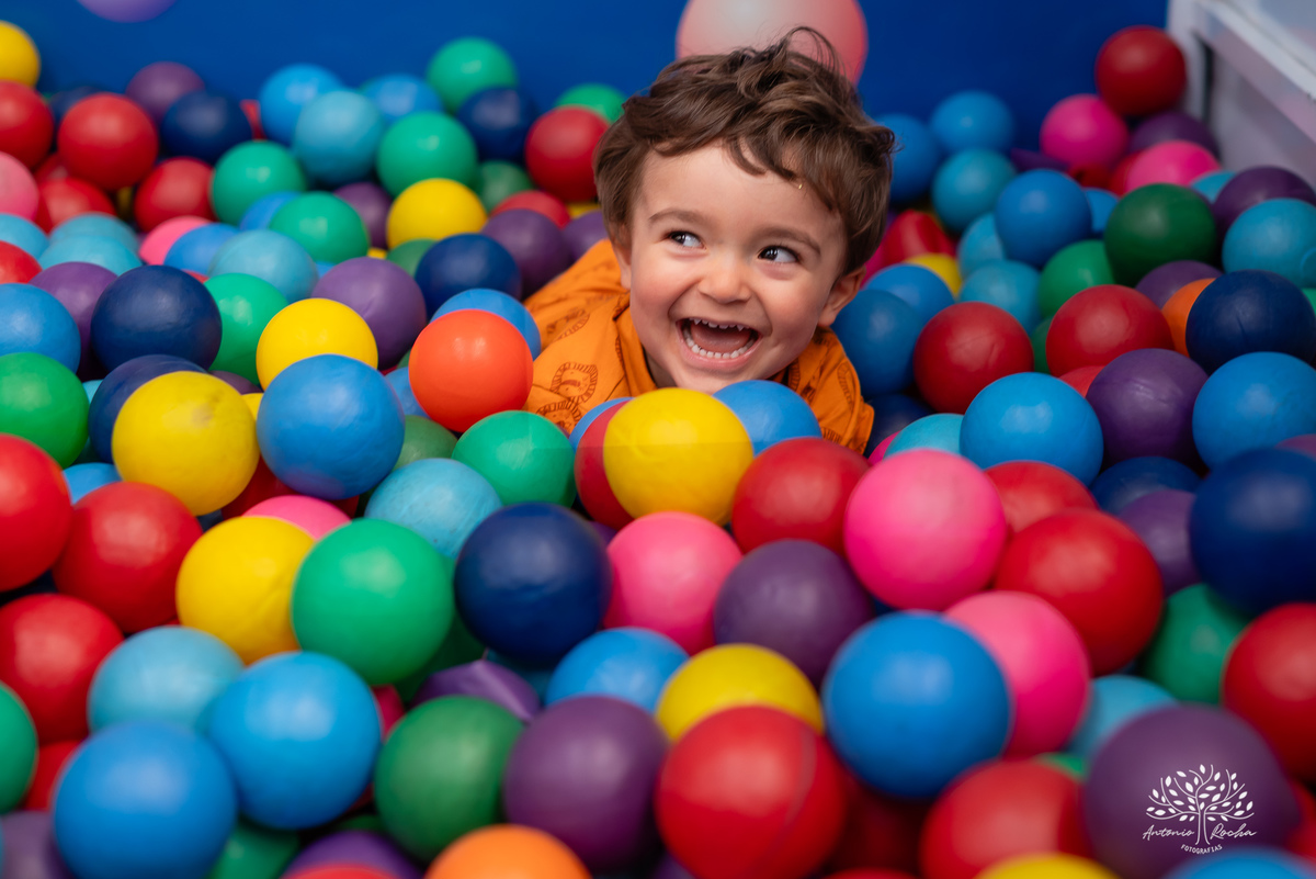 aniversário infantil - fotografia infantil - festa de aniversário - irmãos - fotografia profissional - alegria - comemoração - infância - fotos espontâneas - família - recordações - amor - Pelotas - Cliff Kids - Antonio Rocha Fotografias