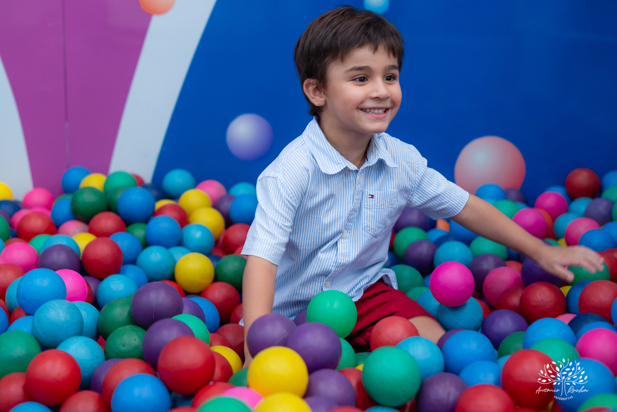 fotografia infantil - aniversário infantil - fotógrafo de festas - fotografia espontânea -Pelotas - cliff kids - espontaneidade - festa de 5 anos - Joaquim - registros inesquecíveis - fotografia profissional - Antonio Rocha Fotografias - astronauta