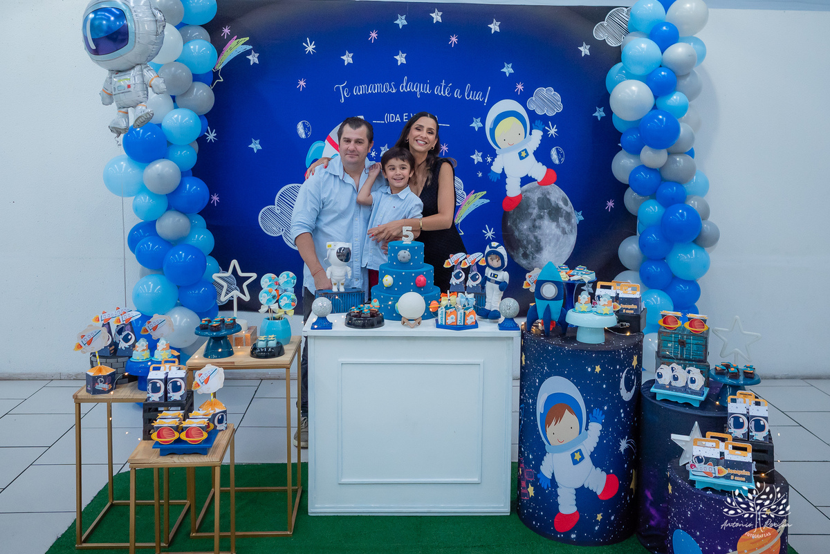 fotografia infantil - aniversário infantil - fotógrafo de festas - fotografia espontânea -Pelotas - cliff kids - espontaneidade - festa de 5 anos - Joaquim - registros inesquecíveis - fotografia profissional - Antonio Rocha Fotografias - astronauta