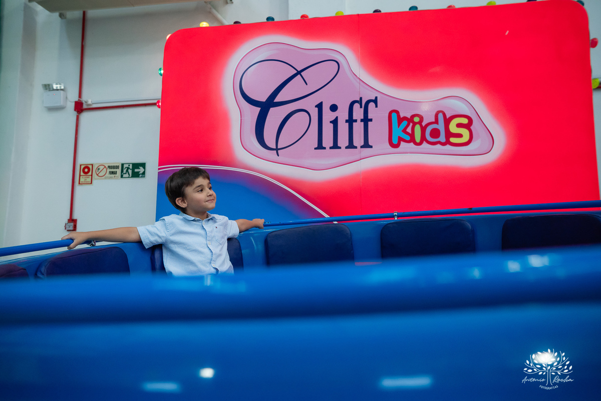 fotografia infantil - aniversário infantil - fotógrafo de festas - fotografia espontânea -Pelotas - cliff kids - espontaneidade - festa de 5 anos - Joaquim - registros inesquecíveis - fotografia profissional - Antonio Rocha Fotografias - astronauta