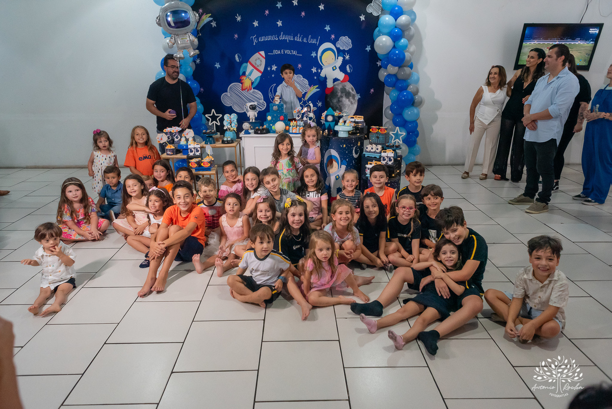 fotografia infantil - aniversário infantil - fotógrafo de festas - fotografia espontânea -Pelotas - cliff kids - espontaneidade - festa de 5 anos - Joaquim - registros inesquecíveis - fotografia profissional - Antonio Rocha Fotografias - astronauta