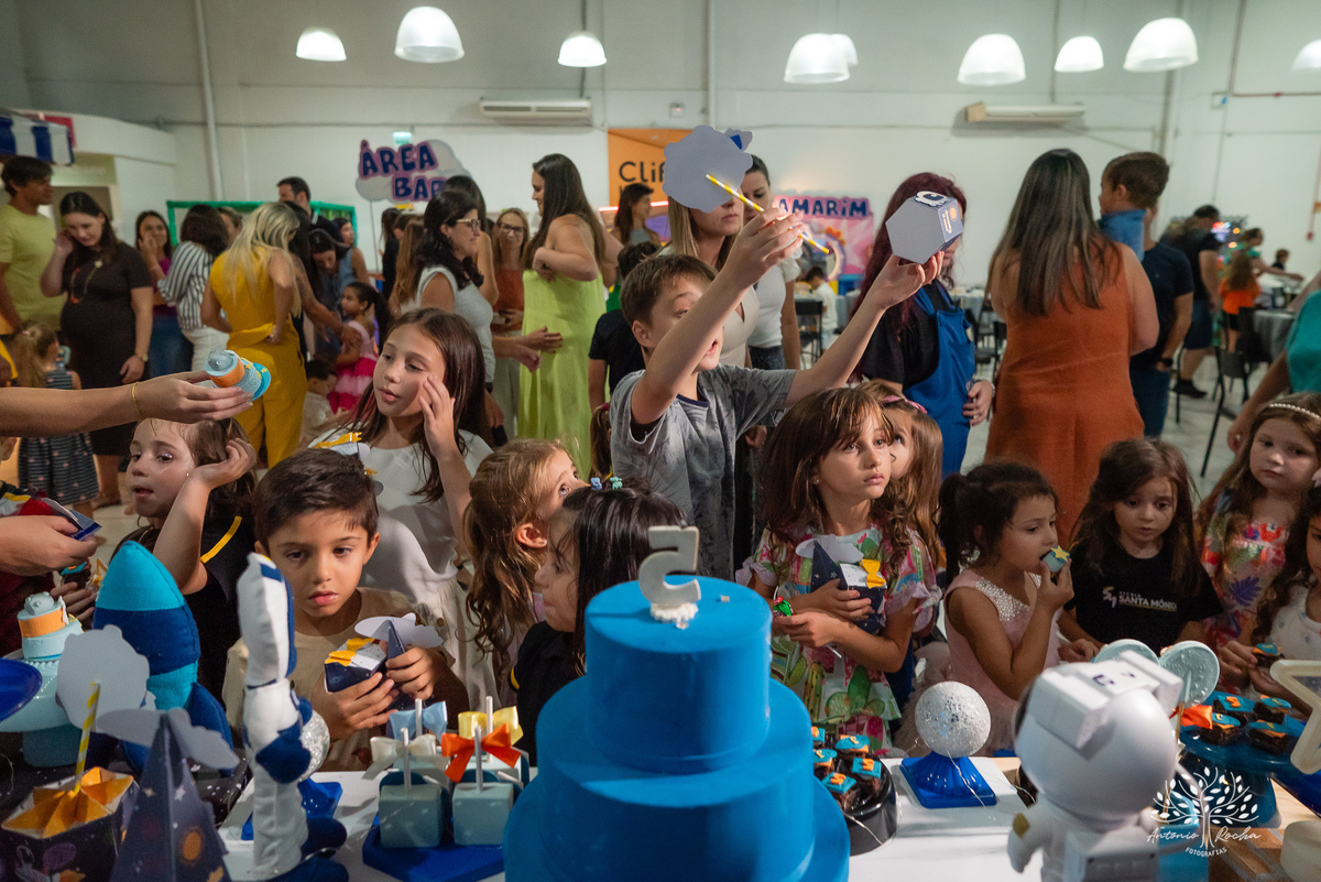 fotografia infantil - aniversário infantil - fotógrafo de festas - fotografia espontânea -Pelotas - cliff kids - espontaneidade - festa de 5 anos - Joaquim - registros inesquecíveis - fotografia profissional - Antonio Rocha Fotografias - astronauta