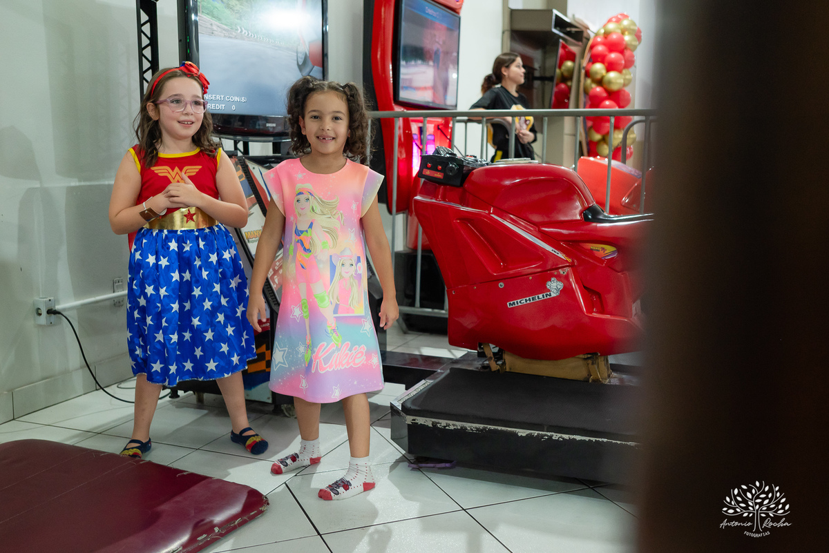 Aniversário infantil - Fotografia de festa infantil - Fotógrafo de aniversários - Anael - Festa no Tio Guigui - Fotografia de criança - Show do parabéns - Tirolesa - Fotógrafo profissional - Antonio Rocha Fotografias – Pelotas – Fotografo de família