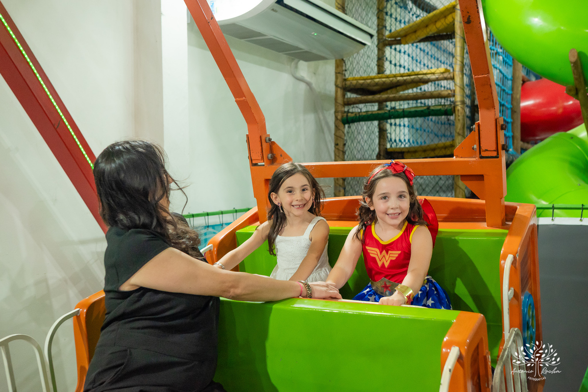 Aniversário infantil - Fotografia de festa infantil - Fotógrafo de aniversários - Anael - Festa no Tio Guigui - Fotografia de criança - Show do parabéns - Tirolesa - Fotógrafo profissional - Antonio Rocha Fotografias – Pelotas – Fotografo de família