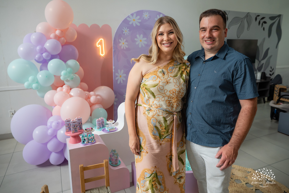 primeiro aninho - festa infantil - fotografia de aniversário - fotógrafo de crianças - fotografia infantil - aniversário de 1 ano - ensaio infantil - irmã mais velha - registro afetivo - Antonio Rocha Fotografias - fotografia espontânea - Pelotas -Adoleta