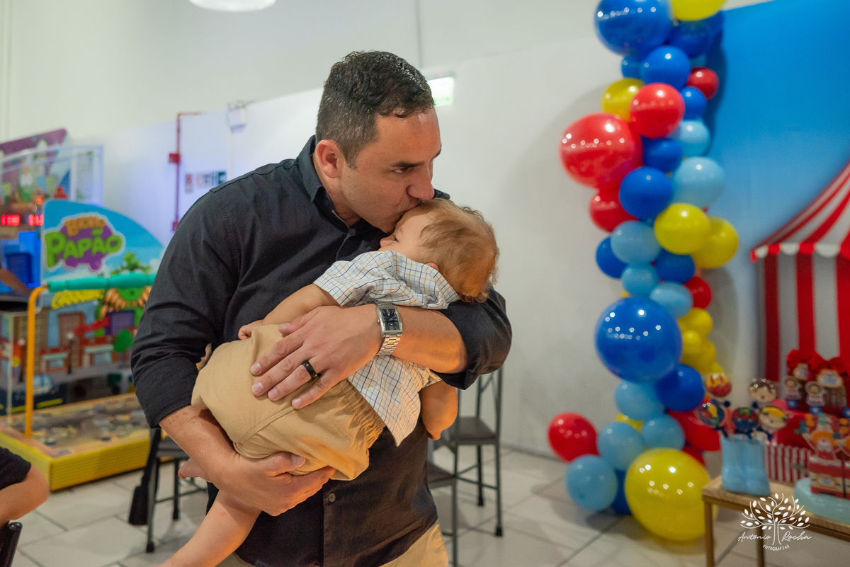 aniversário-infantil - primeiro-aninho - festa-de-1-ano - fotógrafo-infantil - fotografia-de-aniversário - Antonio-Rocha-Fotografias - decoração-circo - festa-tema-circo - Cliff-Kids - fotografia-profissional - ensaio-infantil - circo-do-Théo - Pelotas
